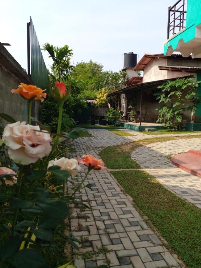 Thomasha Homestay Wellawaya Buitenkant foto